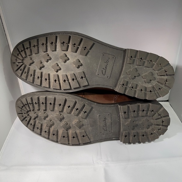 Clarks Men’s Leather Cap Toe Ankle Boots – Brown (Size 12) - Picture 9 of 10